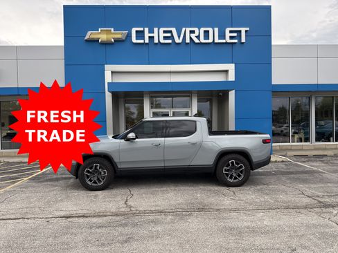 Used 2023 Rivian R1T Adventure AWD/4WD image 2
