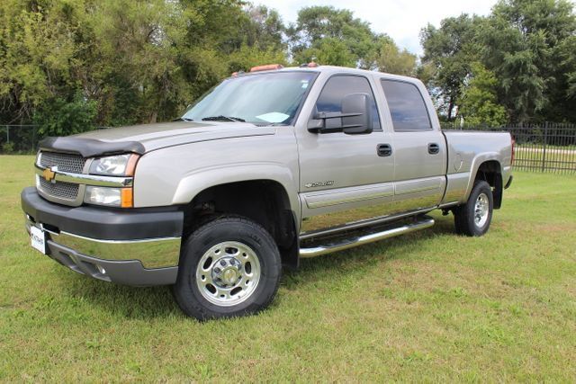 Used 2003 Chevrolet Silverado 2500 LT RWD image 2