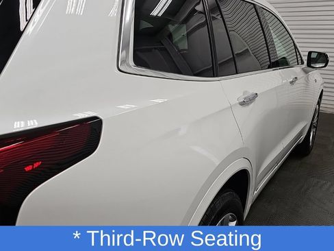 Used 2024 Cadillac XT6 Premium Luxury AWD/4WD image 11