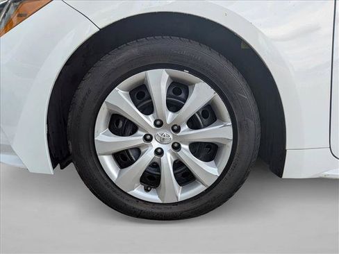 Used 2024 Toyota Corolla LE FWD image 13