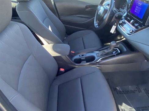 Certified 2025 Toyota Corolla LE image 14