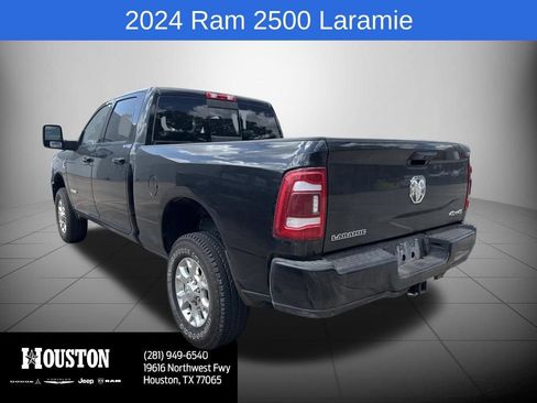 Used 2024 RAM 2500 Laramie w/ Safety Group AWD/4WD image 7