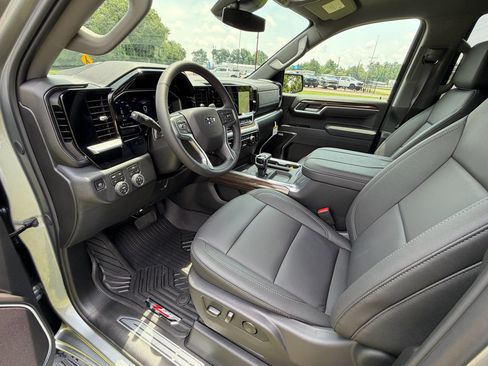 New 2026 Chevrolet Silverado 1500 RST w/ Convenience Package II AWD/4WD image 12