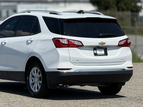Used 2018 Chevrolet Equinox LT w/ Sun & Infotainment Package AWD/4WD image 16