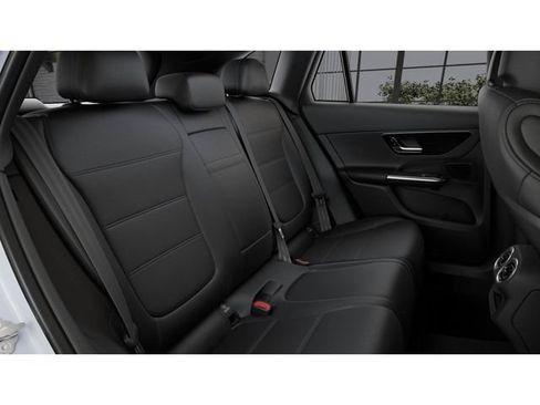 New 2026 Mercedes-Benz GLC 300 4MATIC image 5