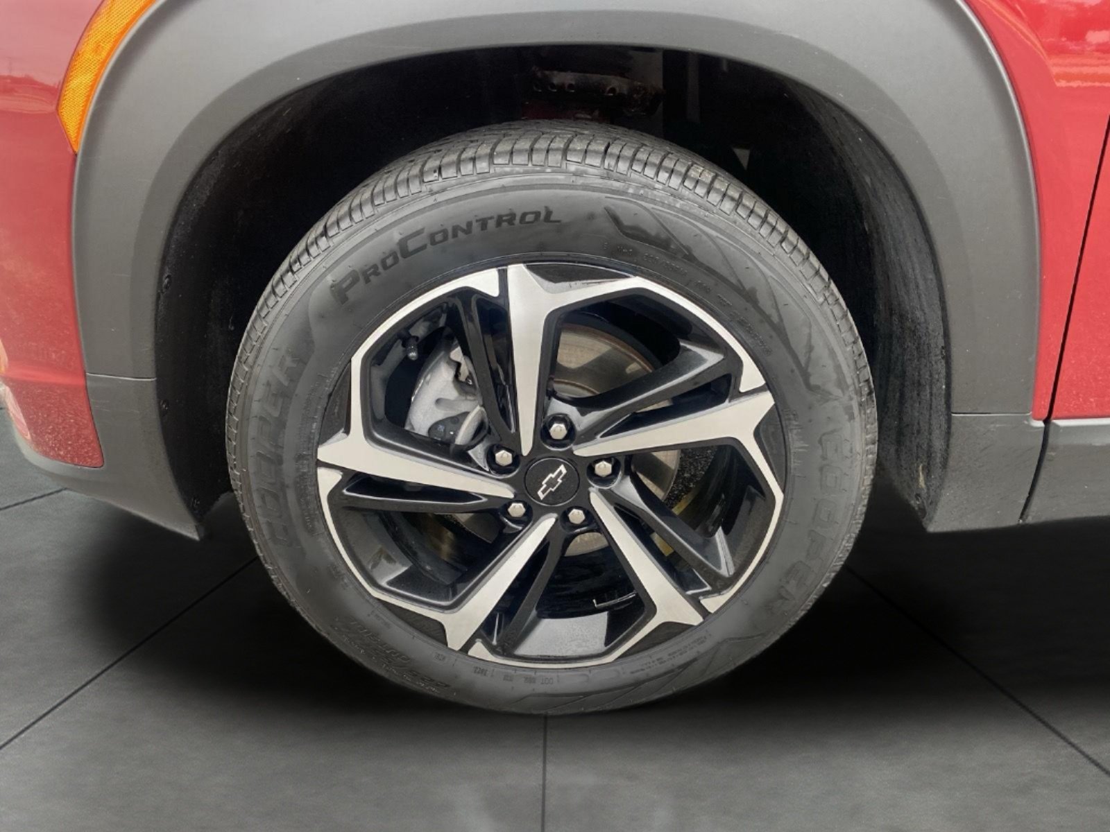 Used 2021 Chevrolet TrailBlazer RS w/ Sun and Liftgate Package AWD/4WD image 7