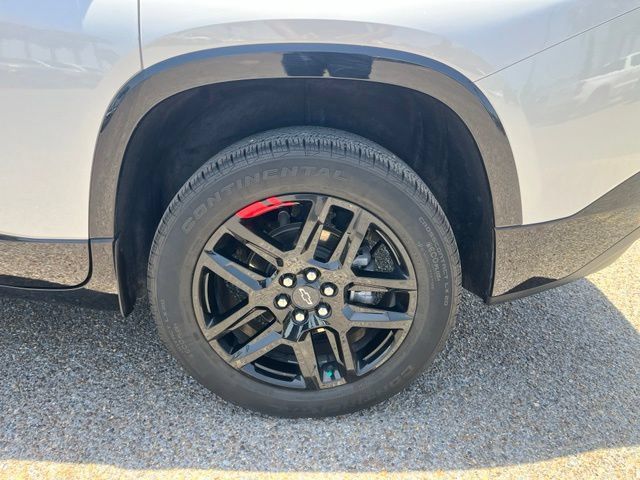 Used 2023 Chevrolet Traverse Premier w/ Redline Edition FWD image 10