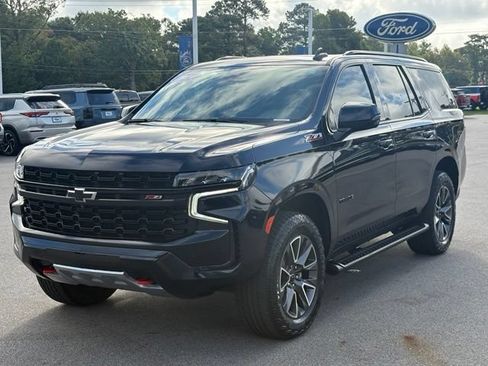 Used 2024 Chevrolet Tahoe Z71 w/ Luxury Package AWD/4WD image 1