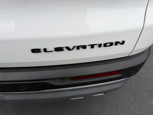 Certified 2025 GMC Acadia Elevation image 8