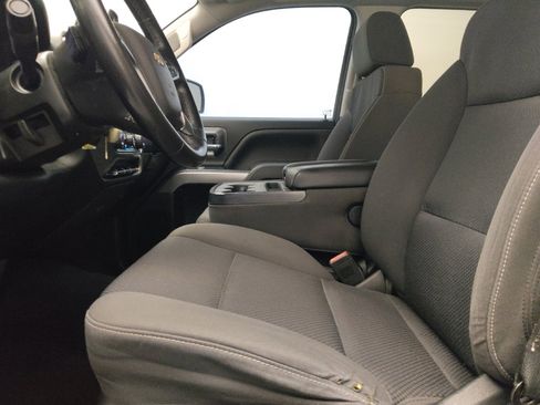 Used 2018 Chevrolet Silverado 1500 LT w/ Texas Edition RWD image 17