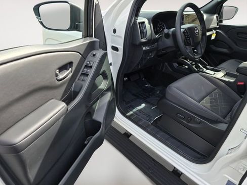 New 2026 Nissan Frontier SV w/ SV Convenience Package AWD/4WD image 17