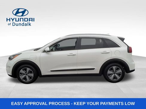 Used 2019 Kia Niro EX Premium image 2