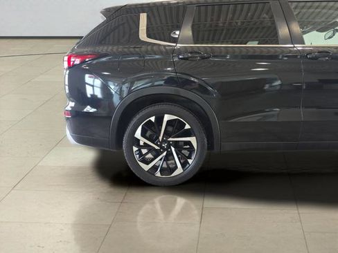 Used 2022 Mitsubishi Outlander SE FWD image 33