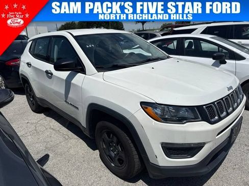 Used 2019 Jeep Compass Sport FWD image 2