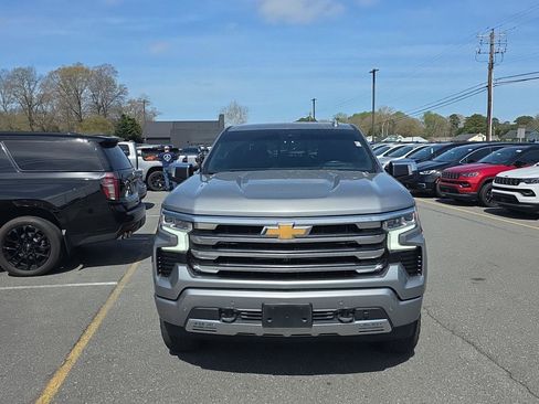 Used 2024 Chevrolet Silverado 1500 High Country w/ Technology Package AWD/4WD image 12