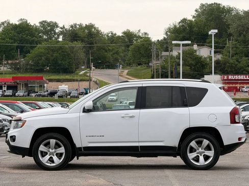 Used 2014 Jeep Compass Latitude AWD/4WD image 5