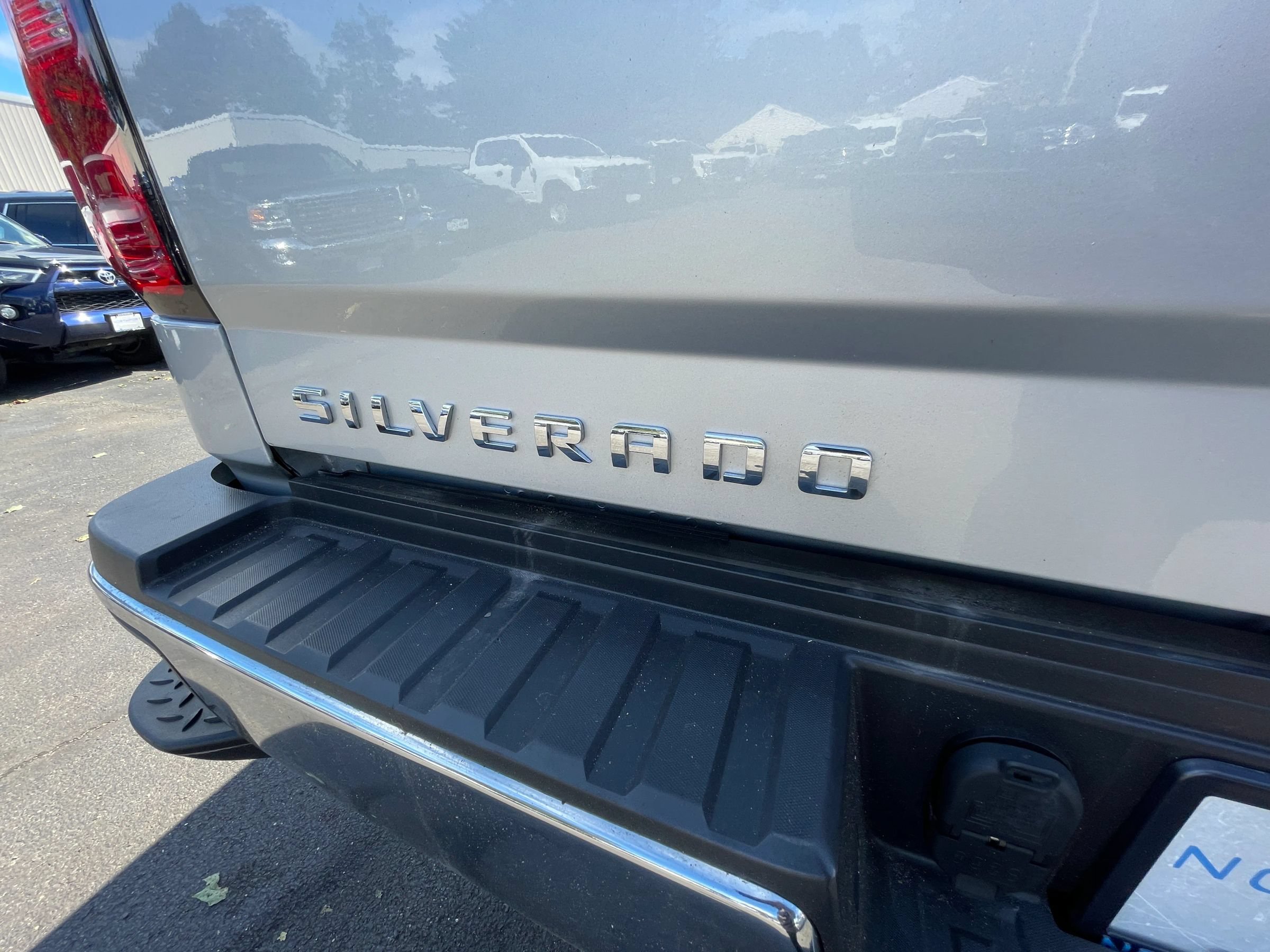 Used 2017 Chevrolet Silverado 2500 LT w/ All Star Edition AWD/4WD image 34