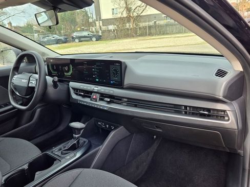 Used 2025 Kia K4 LXS image 30