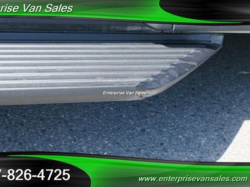 Used 2023 Ford Transit 350 XLT RWD image 12