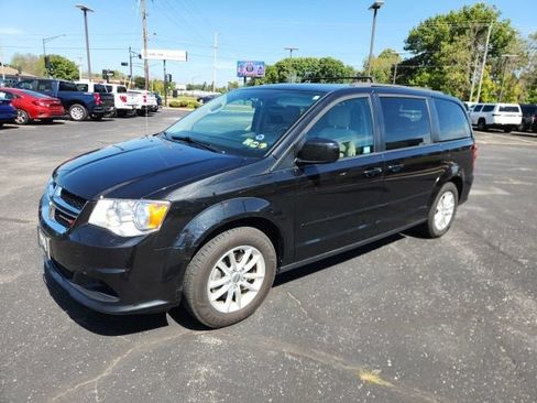 Used 2016 Dodge Grand Caravan SXT FWD image 6