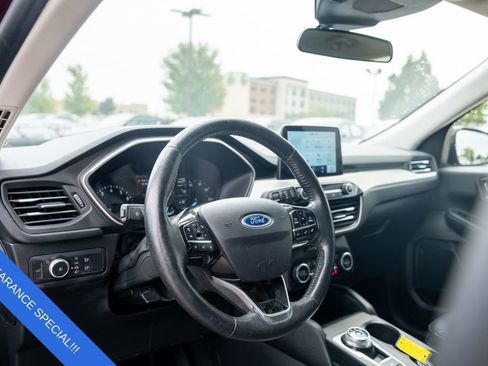 Used 2021 Ford Escape SEL image 18