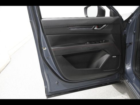 Used 2023 MAZDA CX-5 Carbon Edition AWD/4WD image 4