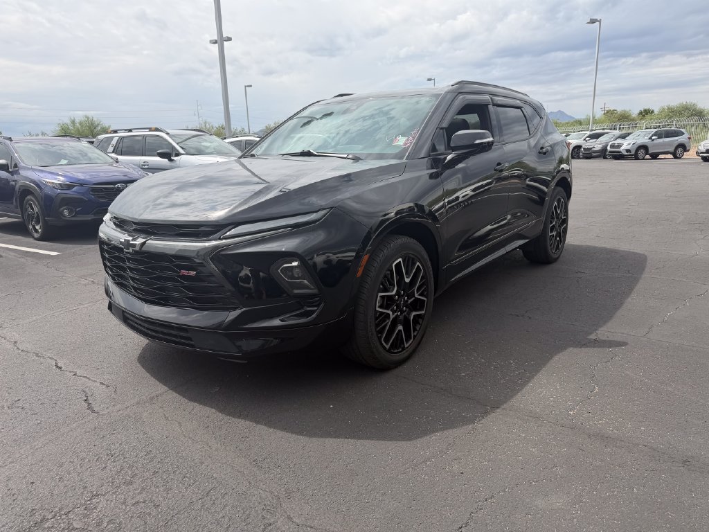 Used 2023 Chevrolet Blazer RS w/ Enhanced Convenience Package FWD image 3