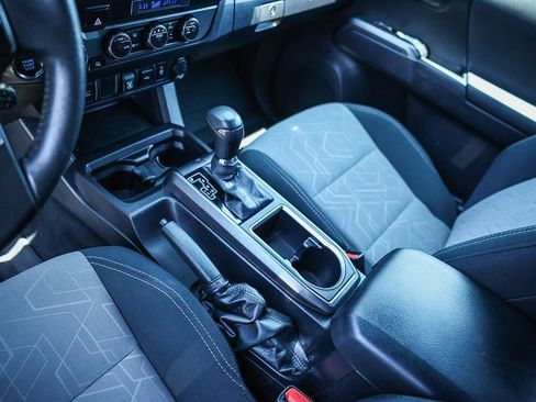 Used 2023 Toyota Tacoma TRD Sport image 32