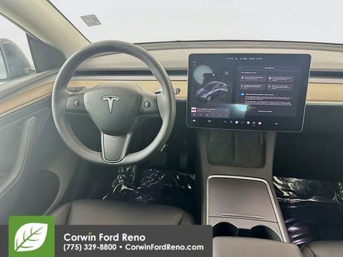 Used 2023 Tesla Model Y Long Range AWD/4WD image 21