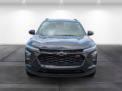 Used 2025 Chevrolet Trax RS FWD image 6