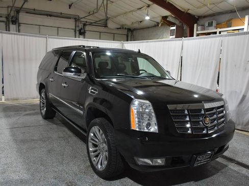Used 2010 Cadillac Escalade ESV Premium AWD/4WD image 23