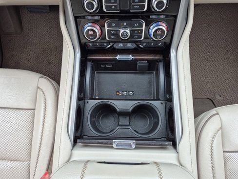 Used 2022 GMC Yukon Denali image 31