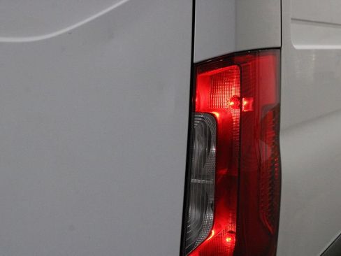 Used 2019 Mercedes-Benz Sprinter 170 Cargo image 27