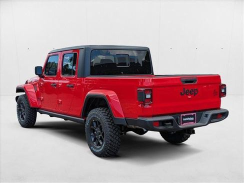 New 2025 Jeep Gladiator Willys image 9
