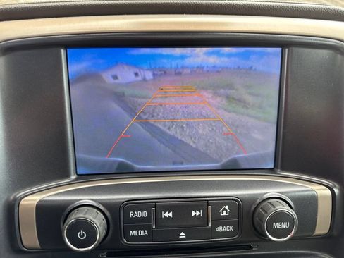 Used 2015 GMC Sierra 2500 Denali w/ Duramax Plus Package AWD/4WD image 25