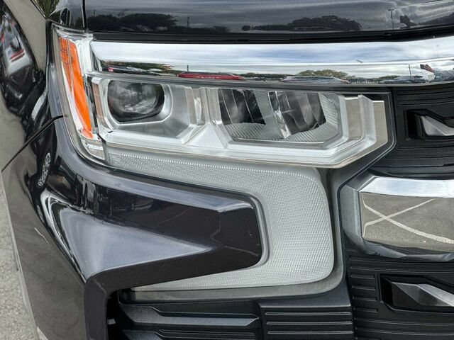 Used 2023 Chevrolet Silverado 1500 LT w/ Protection Package AWD/4WD image 31
