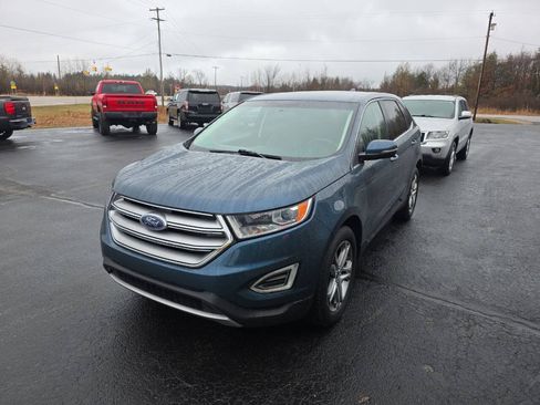 Used 2016 Ford Edge Titanium w/ Equipment Group 301A AWD/4WD image 2