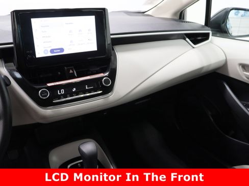 Certified 2025 Toyota Corolla LE image 15