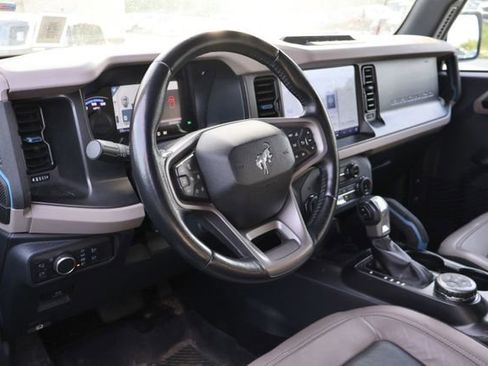 Used 2022 Ford Bronco Wildtrak AWD/4WD image 6