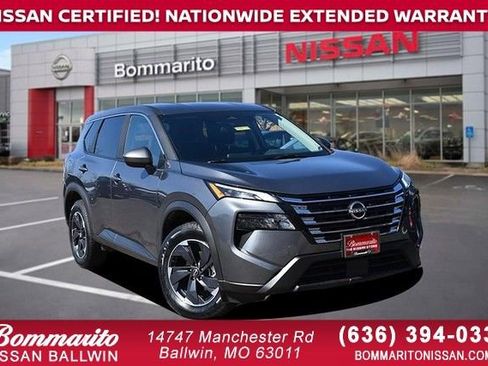 Certified 2025 Nissan Rogue SV image 1