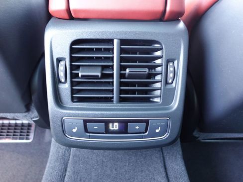 Used 2024 Audi e-tron GT Premium Plus image 24