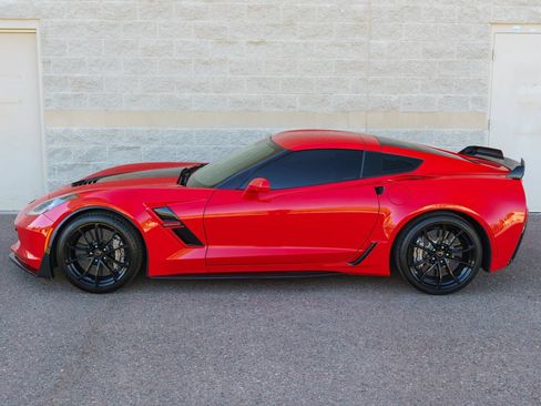 Used 2017 Chevrolet Corvette Grand Sport RWD image 24