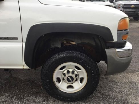 Used 2007 GMC Sierra 2500 W/T RWD image 11