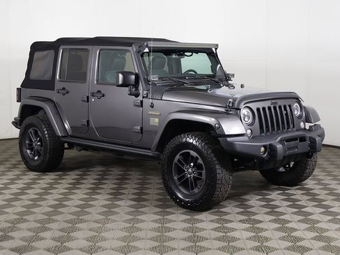 Used 2018 Jeep Wrangler Unlimited Sport AWD/4WD image 36