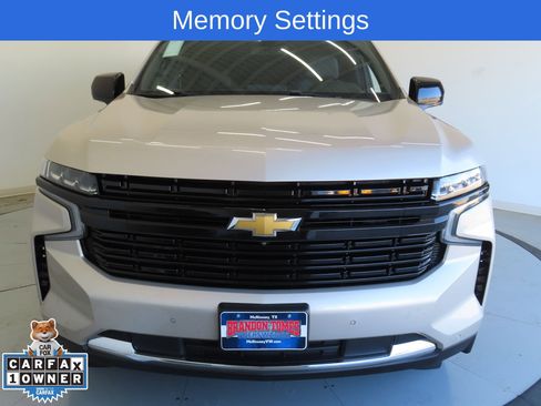 Used 2022 Chevrolet Suburban LT w/ Luxury Package image 10
