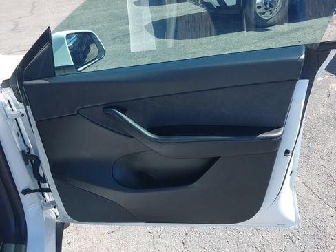 Used 2020 Tesla Model Y Performance AWD/4WD image 11