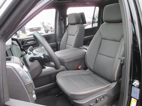 New 2026 GMC Yukon XL Elevation w/ Elevation Premium Package image 12