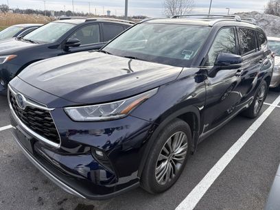Used 2022 Toyota Highlander Platinum
