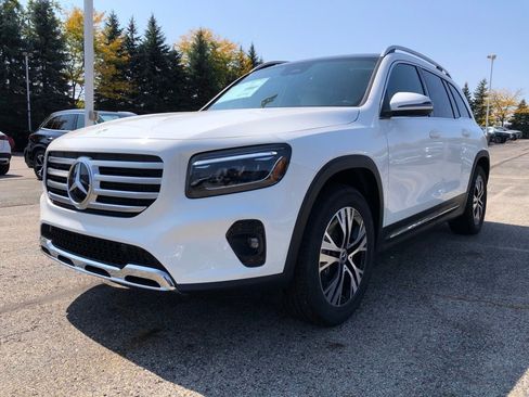 New 2026 Mercedes-Benz GLB 250 4MATIC image 3