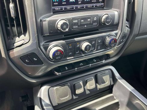 Certified 2018 Chevrolet Silverado 1500 LT w/ All Star Edition AWD/4WD image 29